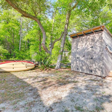 Modern Oak Island Escape 1 Mile To Long Beach! Екстериор снимка