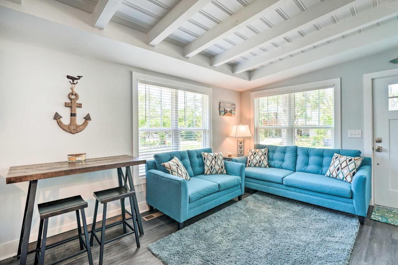 Modern Oak Island Escape 1 Mile To Long Beach! Екстериор снимка