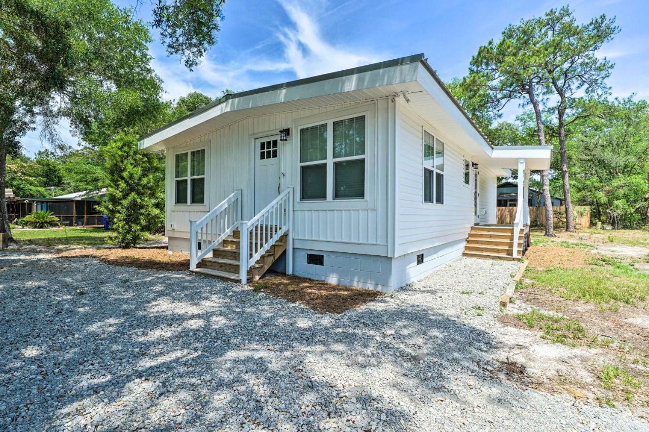 Modern Oak Island Escape 1 Mile To Long Beach! Екстериор снимка