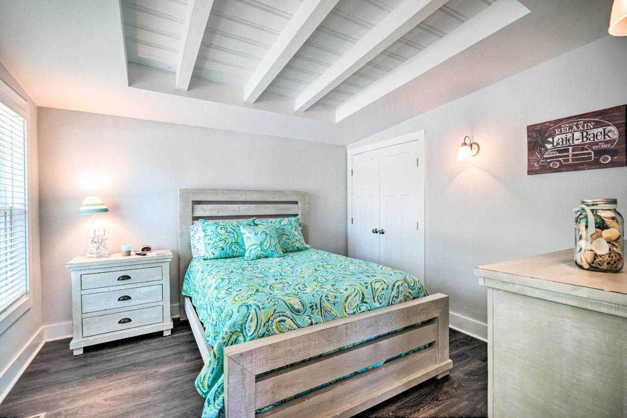 Modern Oak Island Escape 1 Mile To Long Beach! Екстериор снимка
