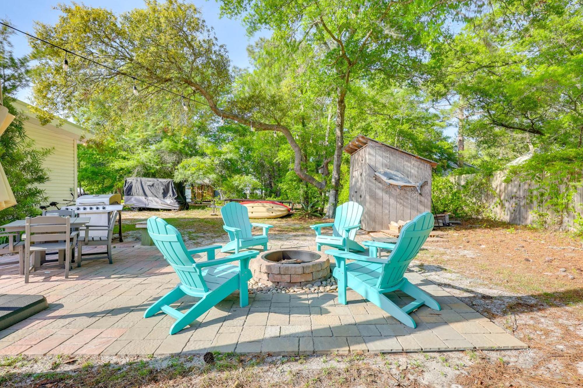 Modern Oak Island Escape 1 Mile To Long Beach! Екстериор снимка