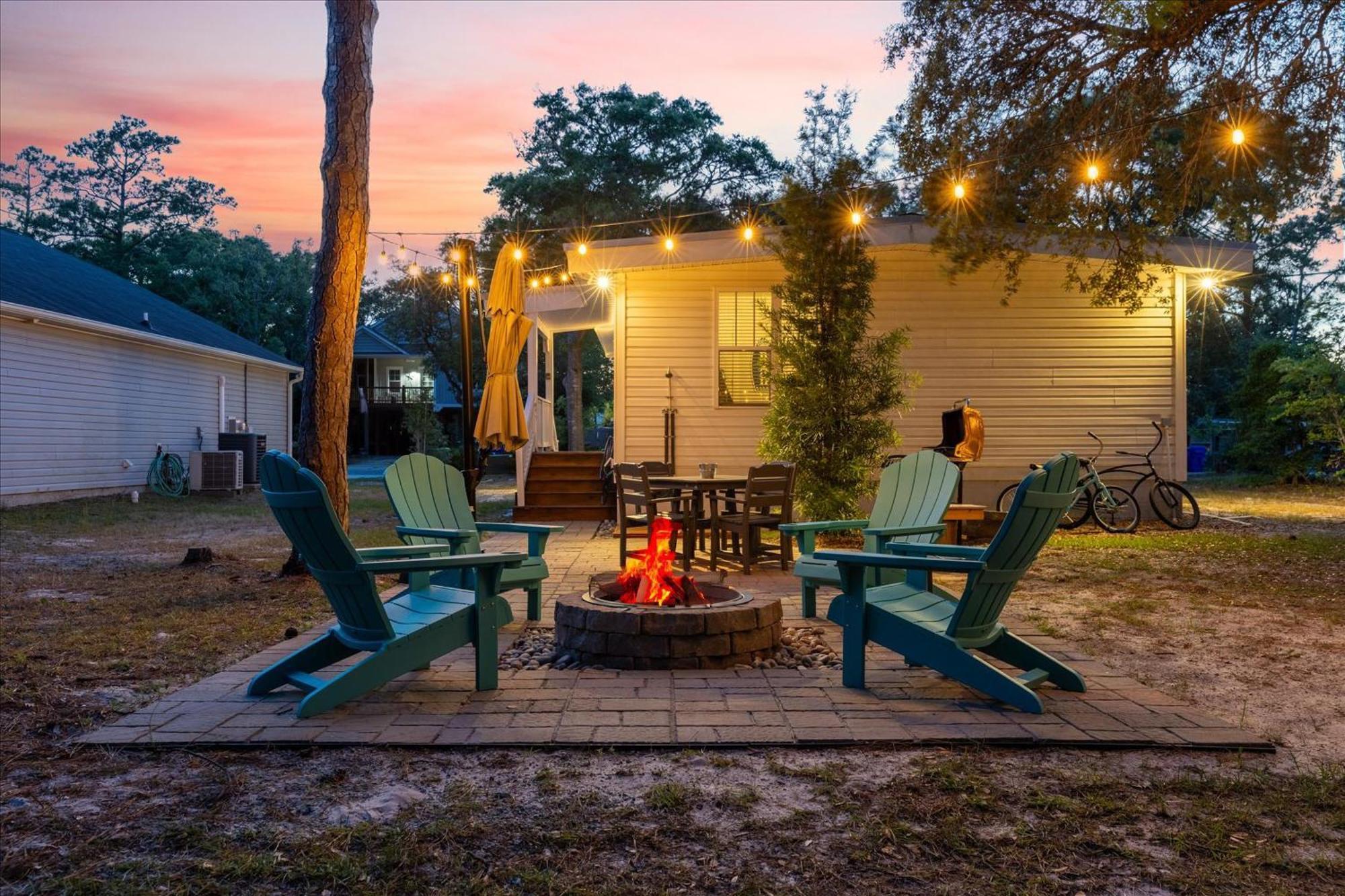 Modern Oak Island Escape 1 Mile To Long Beach! Екстериор снимка